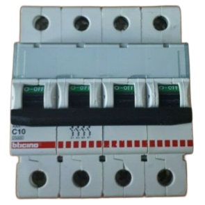Interruttore Automatico Magnetotermico C10 400V Bticino-F84S/10